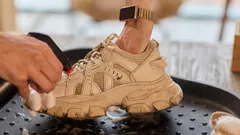 Jak správně prát semišové tenisky, aniž by se poškodily?